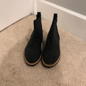 Tom’s Women’s black boots